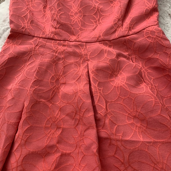 Jones Wear Coral Floral Sleeveless Dress- 12 - Picture 5 of 11